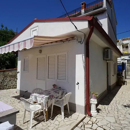 Apartament Ana S Garden Selce